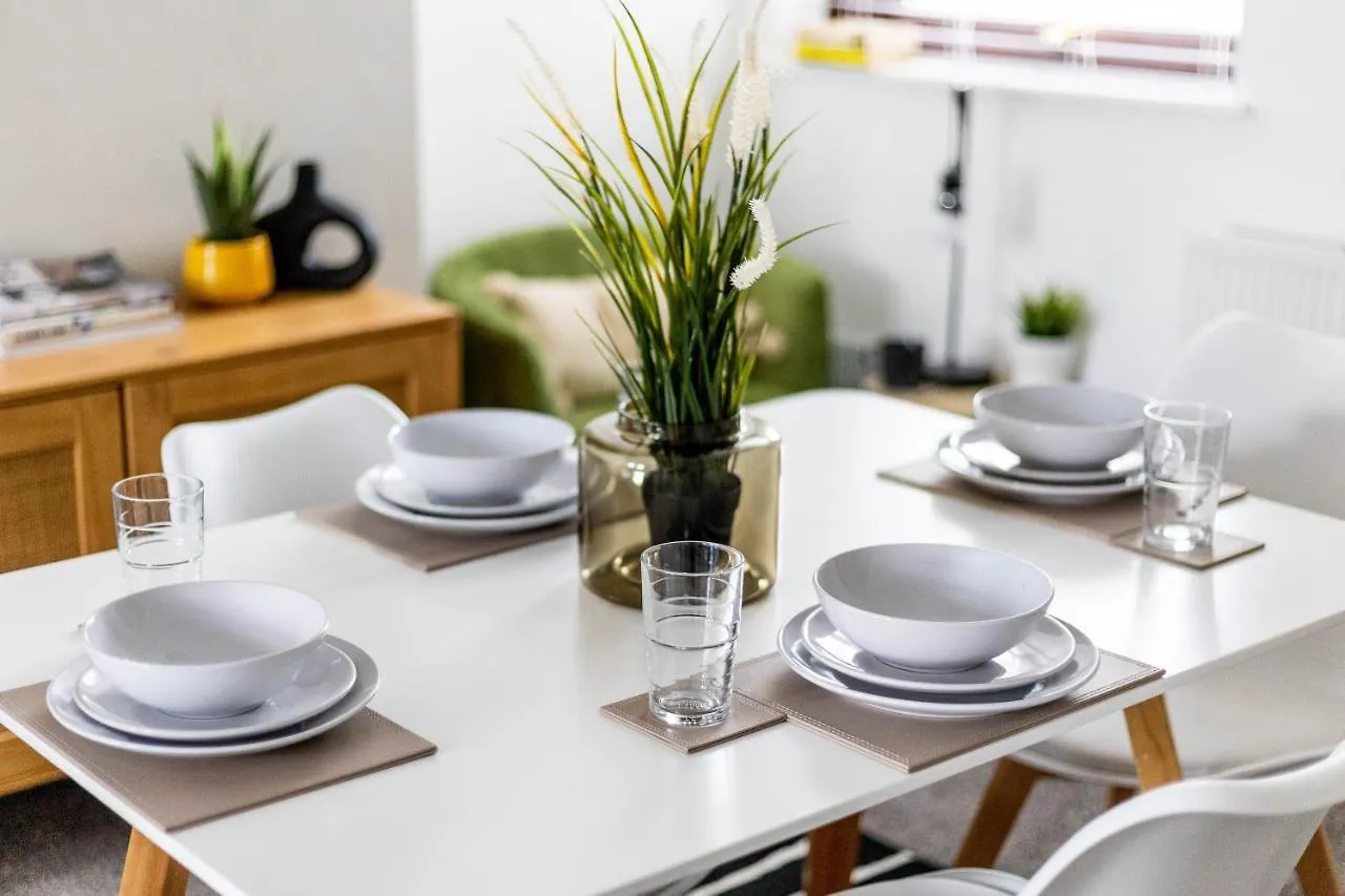 Levi Suite By Koya Homes - 3-Bedroom Home, Downtown Cardiff, Free Parking 0*, Cardiff