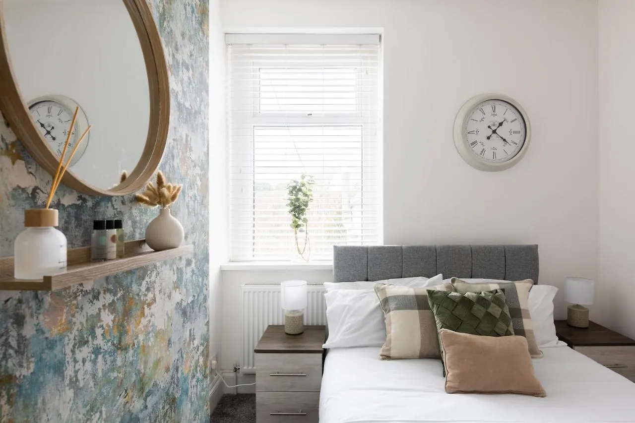 Levi Suite By Koya Homes - 3-Bedroom Home, Downtown Cardiff, Free Parking 0*, Cardiff United Kingdom