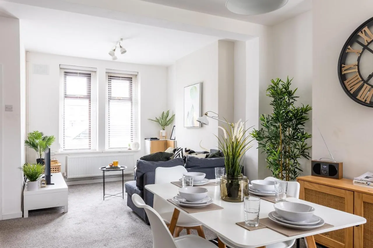 Levi Suite By Koya Homes - 3-Bedroom Home, Downtown Cardiff, Free Parking 0*, Cardiff Verenigd Koninkrijk